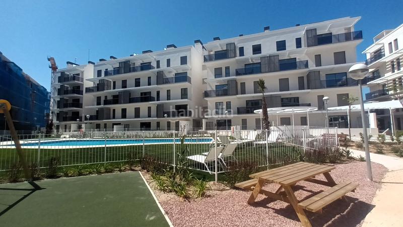 Foto a3c6b3ba-03b4-417a-a840-70df79c53e3a. Alquiler apartamento  en alquiler en club nautico, 2 dormitorios. en Dénia