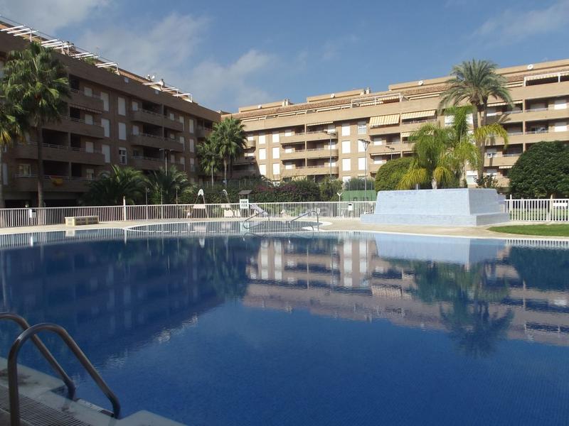 Foto 73916196-d26d-40c0-b552-14fb9584f0ba. Alquiler apartamento  en alquiler en casco urbano, 3 dormitorios. en Dénia