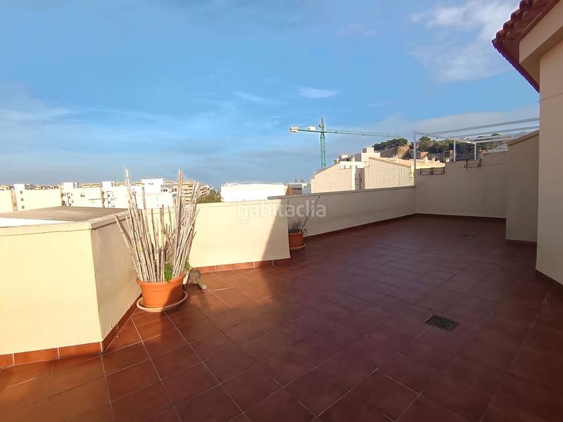 Foto 47649c6c-6e8f-488e-ad5d-e4d3ee8c4863. Àtic amb calefacció a Centro Urbano Dénia