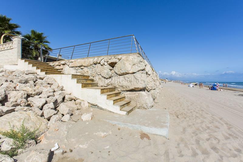 Foto e2e2ad95-d1a6-4463-8a33-997245061e32. Chalet with parking in Devessa - Monte Pego Dénia