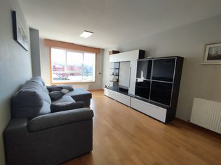 Rent Flat in Rúa estanque de abaixo 2. Piso en alquiler en o temple