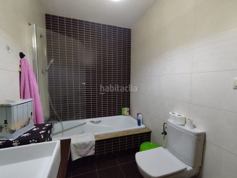 Foto 5e521455-46ad-43a4-8f8e-8d4539be303d. Pis a Betanzos