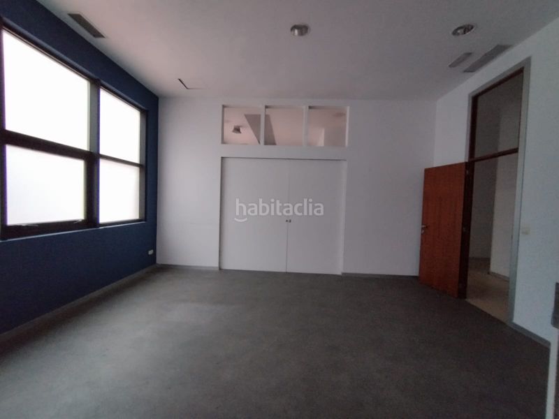 Foto 6a3a5dc0-aa66-4271-a8bc-41d8c00e6300. Local comercial a rúa copérnico 6 a Vioño Coruña (A)