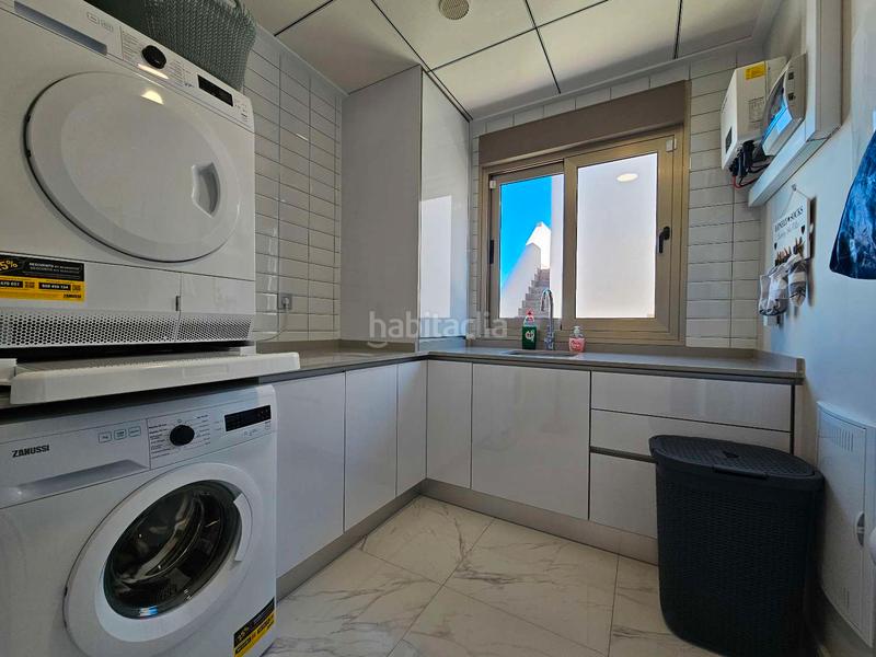 Foto 2e8d51f4-4ba2-4911-a54b-1a5a0b3c75e5. Chalet mit pool in Los Almendros Orihuela