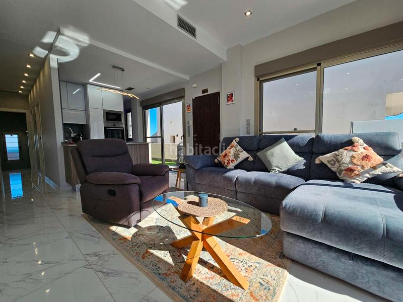 Foto 24c1c1c0-0495-4872-9c8d-2af6740b74d2. Chalet with pool in Los Almendros Orihuela