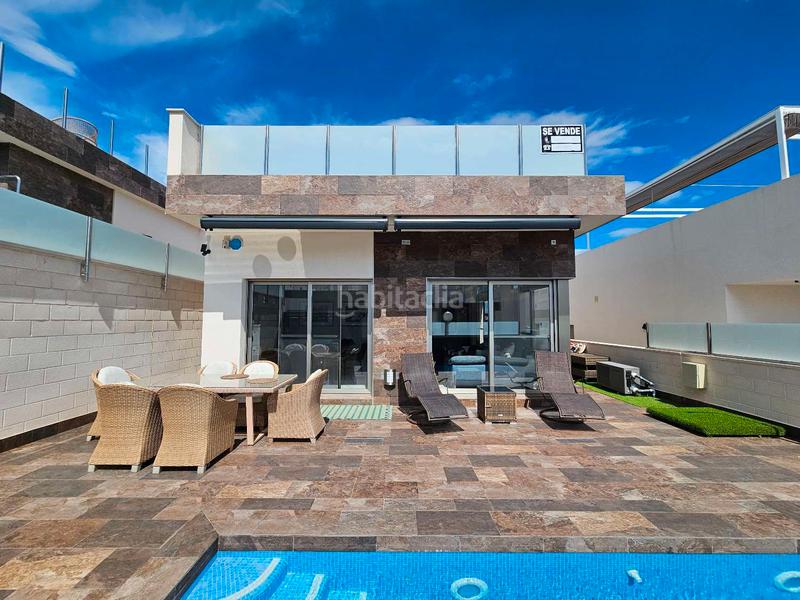 Foto 991f5c63-3654-4090-a571-34435b97c414. Chalet con piscina in Los Almendros Orihuela