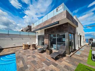 Chalet in Los Almendros
