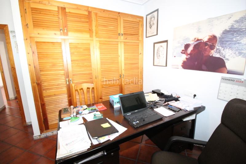 Foto 08dc2e7d-f4e1-4404-80a0-264677bf694c. Chalet mit parking pool in Zona Carrefour - Urbanizaciones Torrevieja