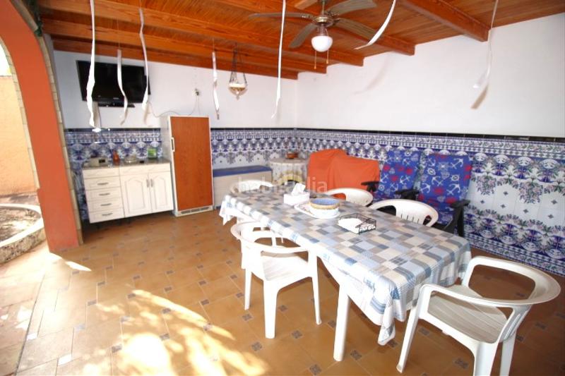 Foto a71214fb-5941-4fc3-91a5-59a2c84bd328. Chalet mit parking pool in Zona Carrefour - Urbanizaciones Torrevieja