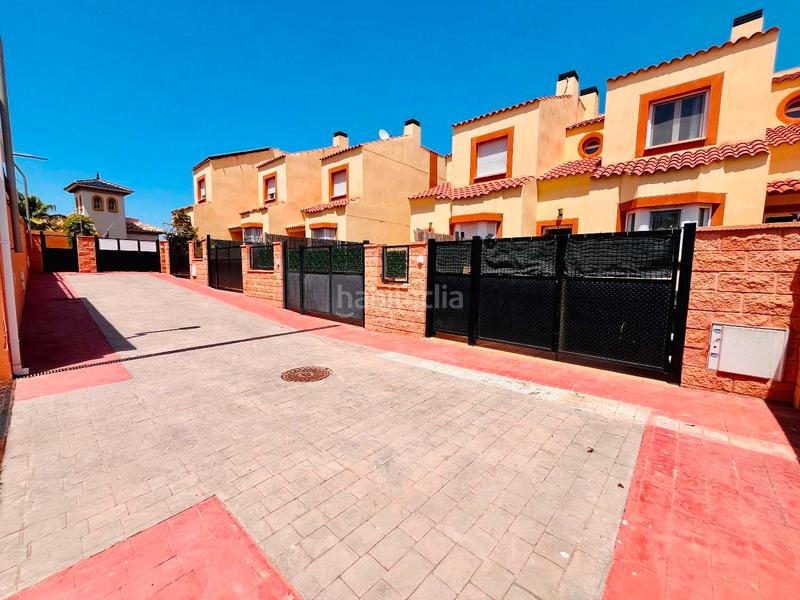 Foto df19124c-cc86-429c-b3d9-1933c86d0421. Zweistöckige wohnung mit pool in La Regia Orihuela