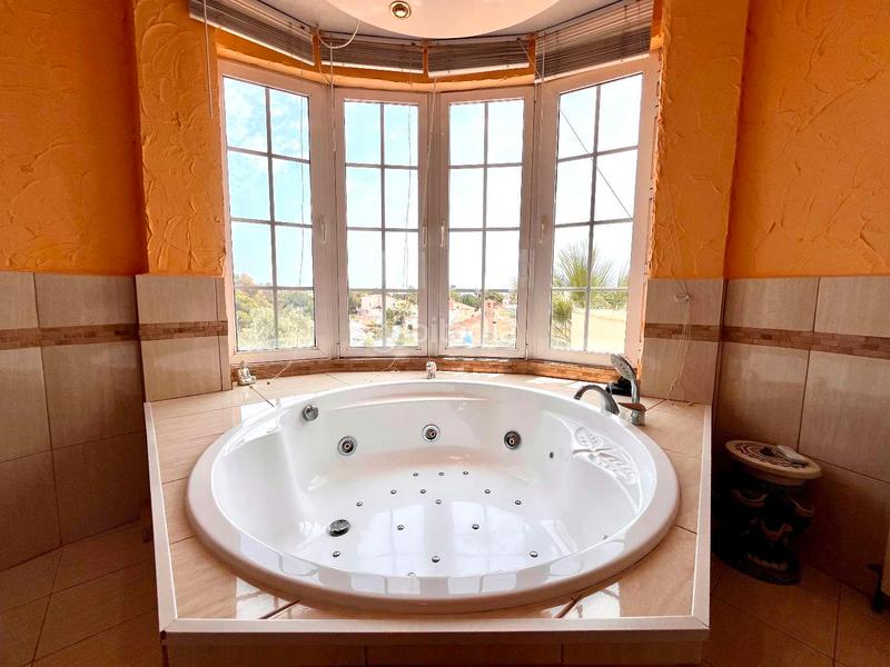 Foto 92784168-b49e-4368-b727-d13349d97cd8. Chalet mit heizung pool in Villamartín-Las Filipinas Orihuela