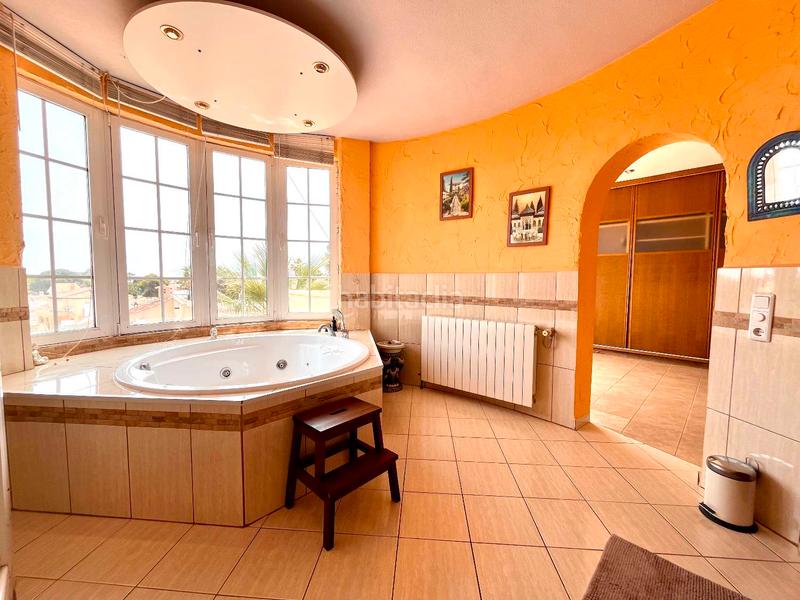 Foto 581da5d4-dce0-4e8f-9400-66fb95e12476. Chalet with heating pool in Villamartín-Las Filipinas Orihuela