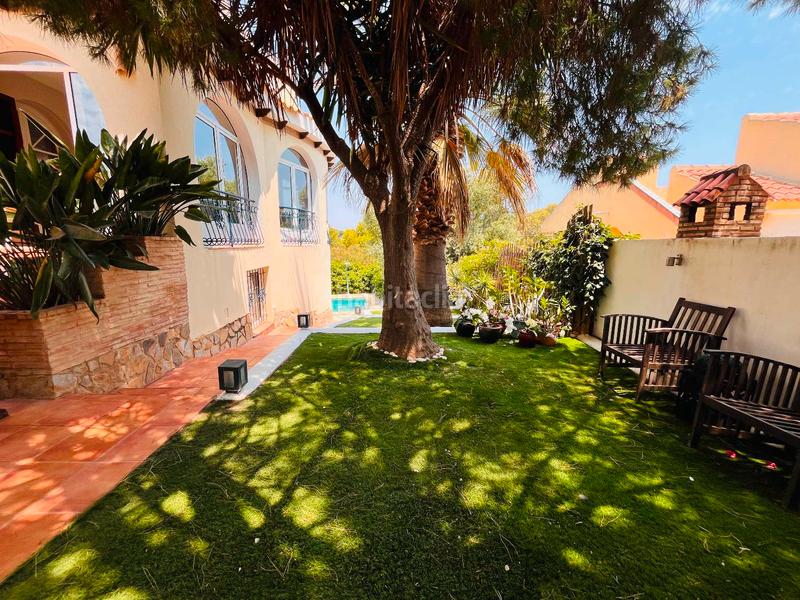 Foto 7f7c17d0-4c0d-4d83-ae77-6fd75a113675. Chalet en Villamartín-Las Filipinas Orihuela