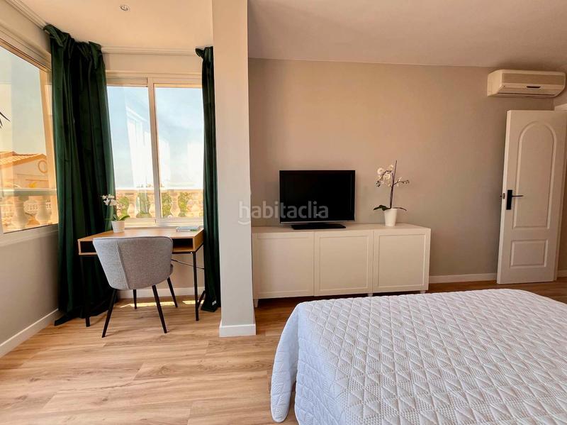 Foto eaf3e4c9-87c5-409a-8eb1-7b10b22b17cd. Casa amb piscina a Los Balcones y los Altos Orihuela