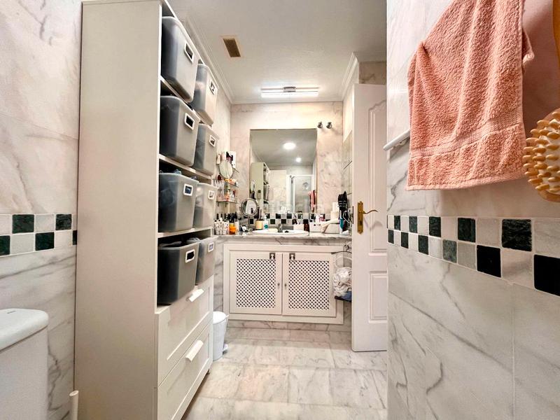 Foto 7cd073ff-4587-47d6-84b6-637d0bd49a4a. Appartement avec parking piscine dans Los Almendros Orihuela