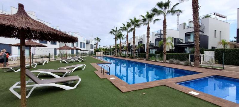 Foto 2be46083-a508-4cc3-8ccf-16e7b85d6818. Chalet avec chauffage piscine dans Los Balcones-Los Altos Torrevieja