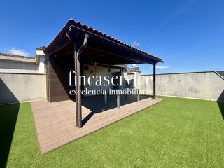 Alquiler Ático  Sant vicenç dels horts - calle serral. Ático con terraza privada y vistas de película