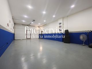Local Comercial a Sant Boi de Llobregat - Carrer Santiago Rusinyol