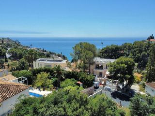 Terreny residencial a tenis 251