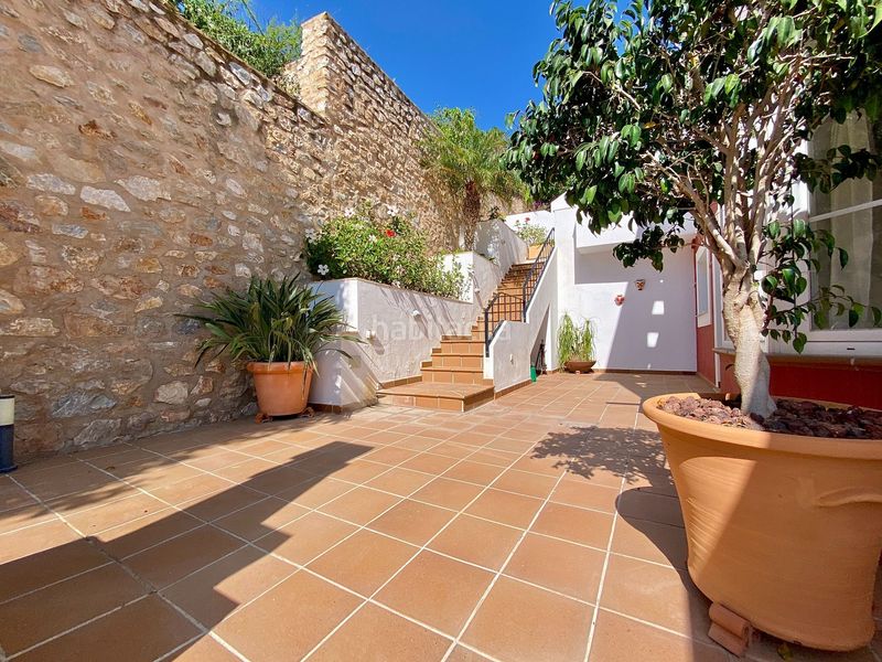 Foto eaeb3ed6-40ff-41ae-a82c-991dd8dea813. Casa con piscina in Cotobro Almuñécar