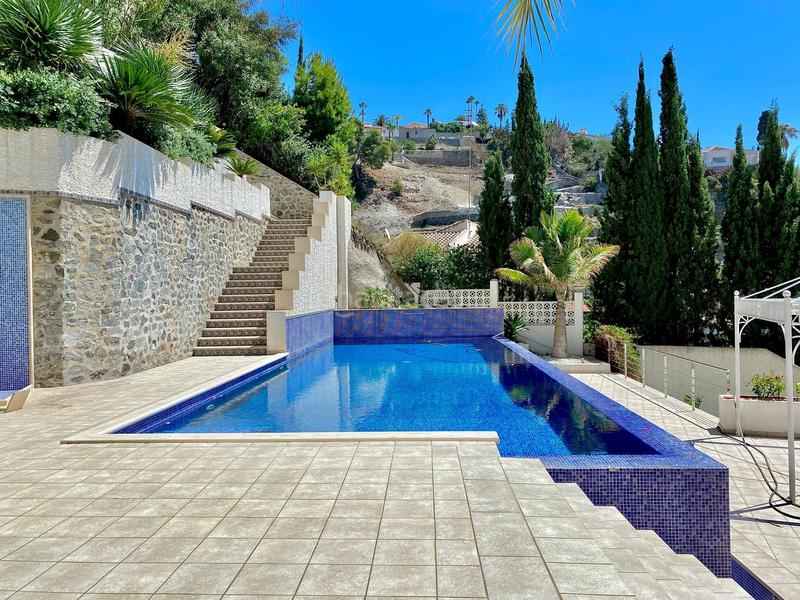 Foto cc9e9f20-6e08-4a21-bcdb-6ae616e2555a. Xalet amb calefacció aparcament piscina a Cotobro Almuñécar