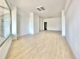 Local Comercial en Almuñecar centro