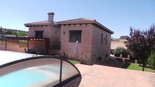 Chalet à Casar (El). Se vende