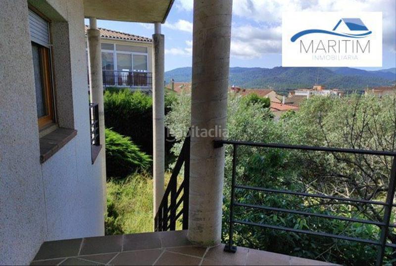 Foto b4e88c84-0523-47df-8645-14ef2f054c12. Casa  en venta en centro, 5 dormitorios. en Hostalric