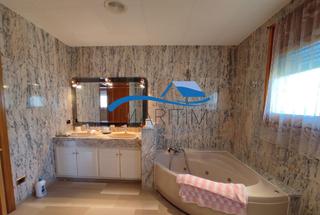 Casa a Canig 1. Casa en venta en centro, 5 dormitorios.