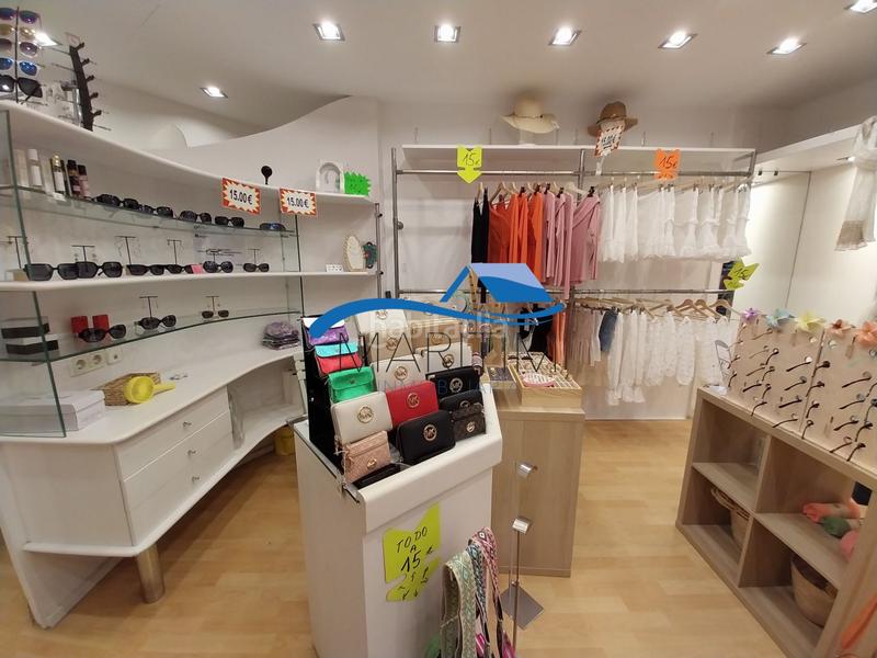 Foto 5c75e761-2a43-4c62-ad23-5a5efdee605f. Local comercial a just marlés vilarrodona 1 a Centre Lloret de Mar