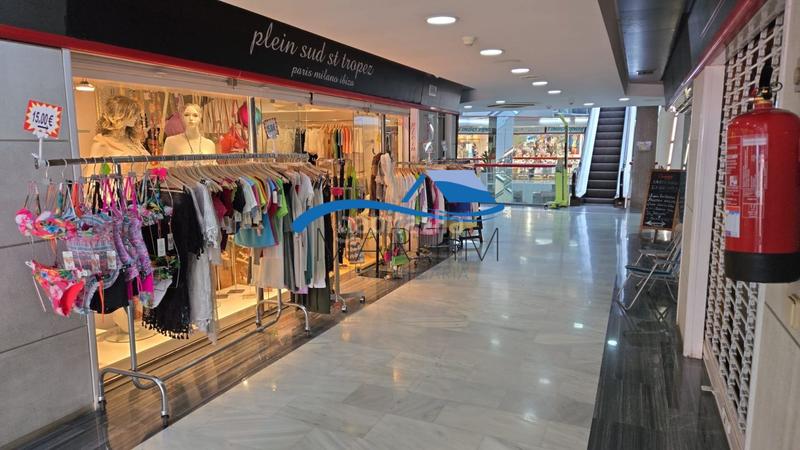 Foto d53c324d-fa5b-4c33-bff0-c35fb7e05229. Local comercial a just marlés vilarrodona 1 a Centre Lloret de Mar