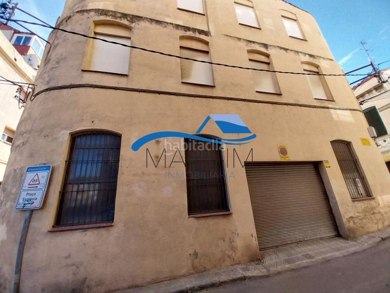 Foto d1c283bf-a6c9-42df-84c1-ee649a25d958. Edificio  en venta . en Canet de Mar