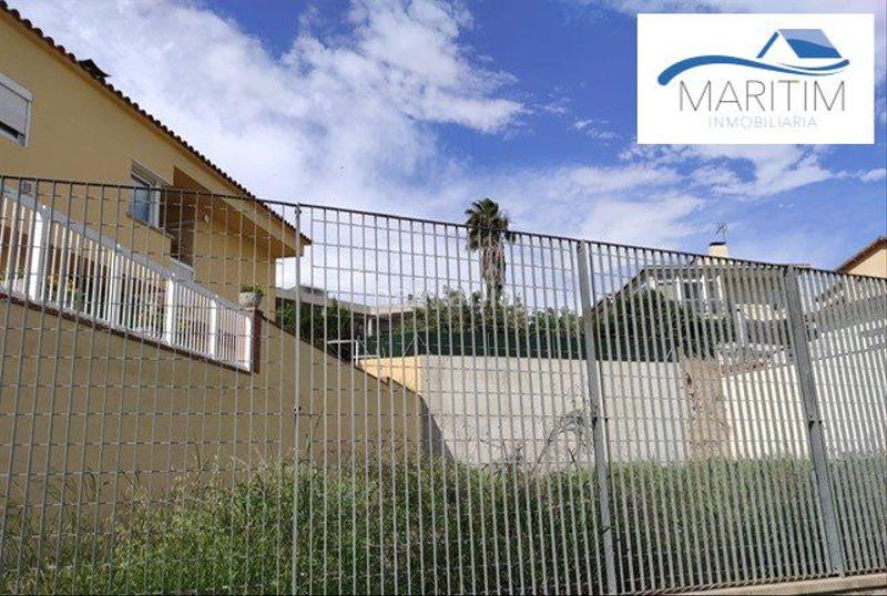 Foto 882e7b40-8f9a-44bd-a3b0-ba39898ea8cd. Terreno residencial solar en venta en centro. en Hostalric