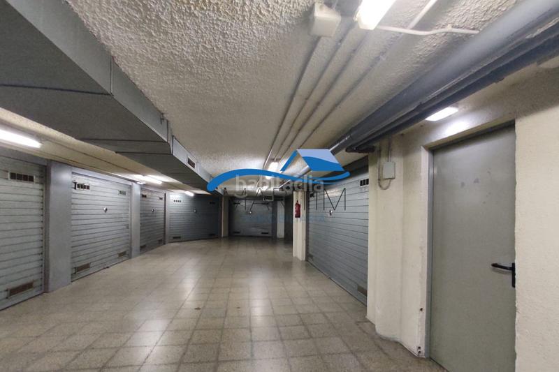 Foto a7ca2d0f-3f9c-445a-bb08-9d9962e167dd. Aparcament cotxe a ramon turro 1 a Palafolls