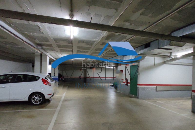 Foto 5fb17c7a-e61d-4895-ac91-0e5e0d667386. Aparcament cotxe a Centre Pineda de Mar