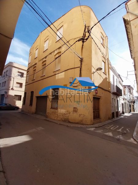 Foto 83bcbc07-58c9-48fb-9901-9310f8700b30. Edificio  en venta . en Canet de Mar