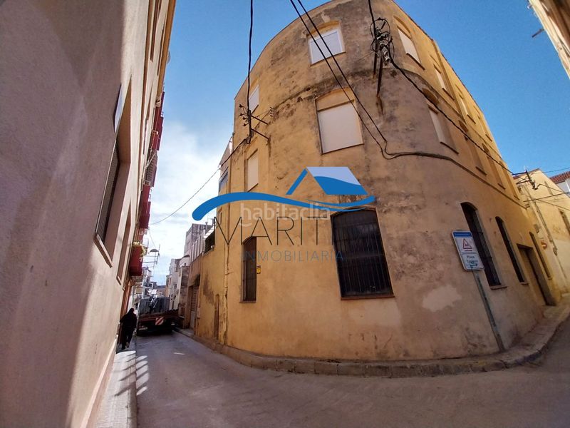 Foto e61fa9ab-c4e6-436f-8b6f-3b9a338b938c. Edificio  en venta . en Canet de Mar