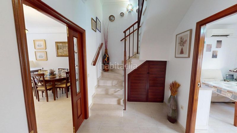 Foto d1e2d10f-ba2d-4309-9b4c-a79c4de077cc. Casa amb aparcament a Los Molinos Alcalá de Guadaira