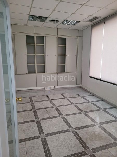 Foto b9dfa0f4-0c78-4b98-b2f4-c22531bc7bd2. Location local commercial dans Centro Alcalá de Guadaira