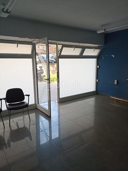 Foto 82ca59f8-3462-4535-913c-9f3182fdc810. Rent business premise in via favència 49 in Canyelles Barcelona