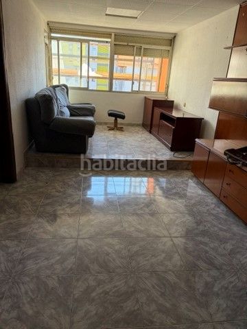 Foto 76f0ce7a-b70f-4b56-990b-c8e78b1129d5. Piso haga el piso a su gusto en Canyelles Barcelona