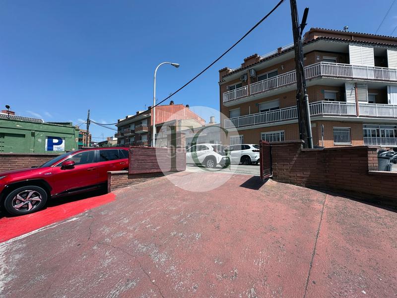 Foto 2805c399-3d6e-43f0-b662-31333dd9ea2a. Locale commerciale in segre 7 in Mercat Rubí