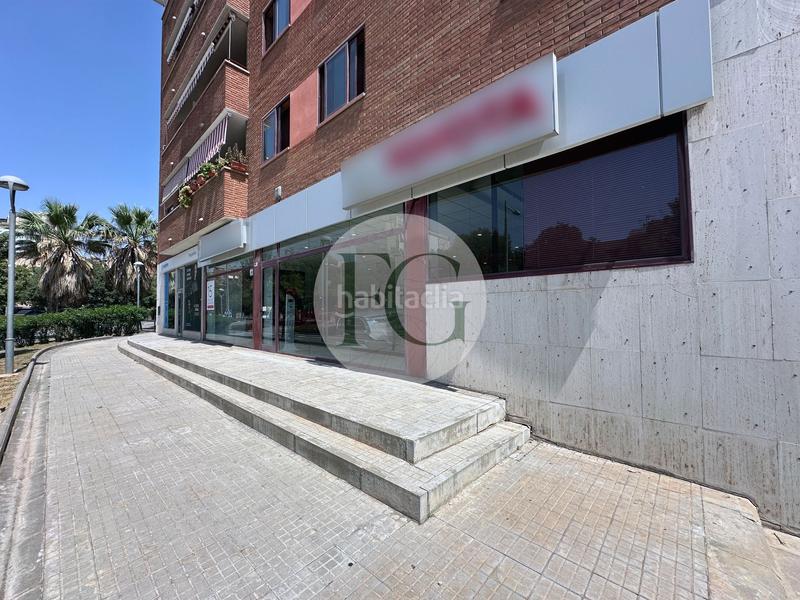 Foto e8fa3bdf-81bd-493a-bdd0-0bc7fc267d01. Locale commerciale in segre 7 in Mercat Rubí