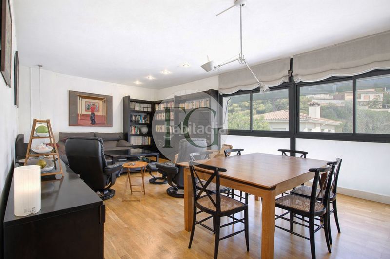 Foto d660139c-b036-4b8f-8120-69d7d4dce484. Àtic amb calefacció aparcament a Centre Sant Just Desvern