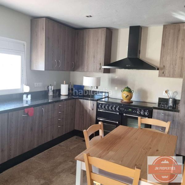 Foto 9b2d631f-2b34-49d9-8acb-04f7ec78b799. Mas avec piscine dans Coín