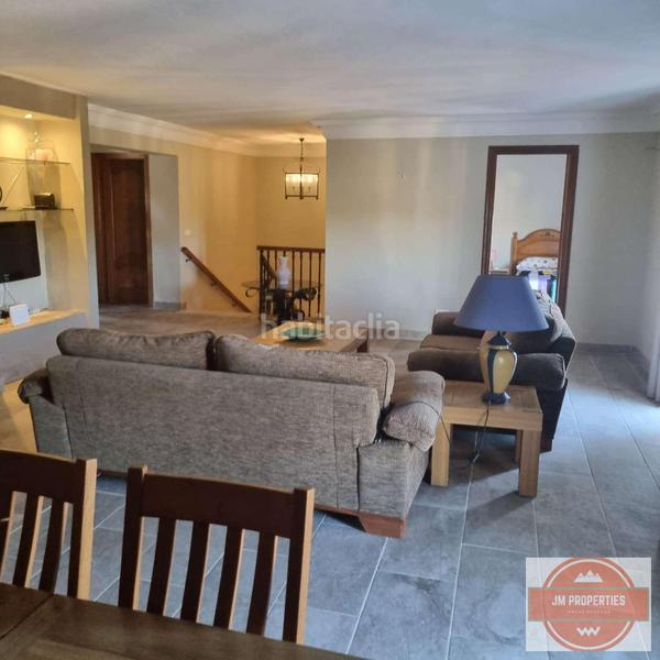 Foto da73148e-f366-47ca-8f97-022530e7dbd8. Mas avec piscine dans Coín