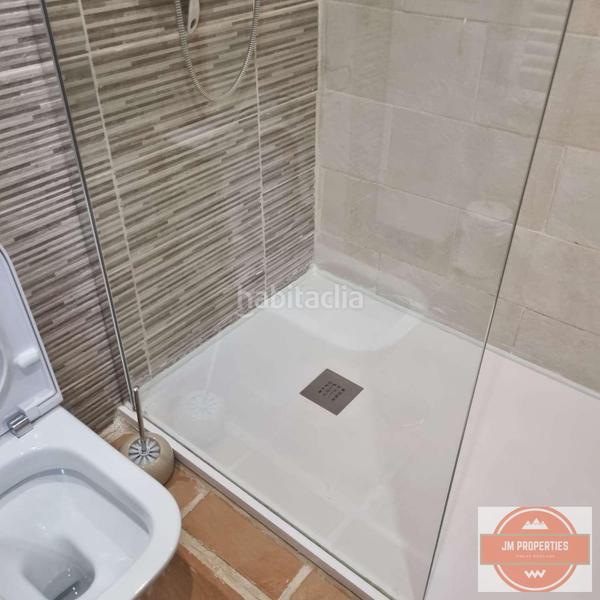 Foto e235da0e-69f9-464f-9d28-6c06f426b1de. Mas avec piscine dans Coín