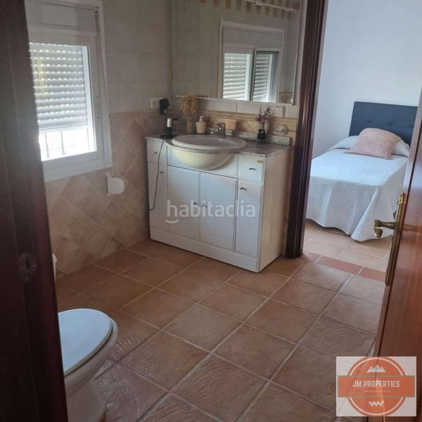 Foto 82e9e971-bbdd-4023-9830-666bfcef8ecd. Masia amb piscina a Coín