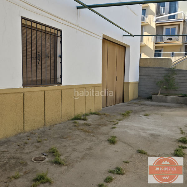 Foto 465c8f29-bcbd-442e-96b1-c9880cc5f750. Bauernhof mit parking in Coín