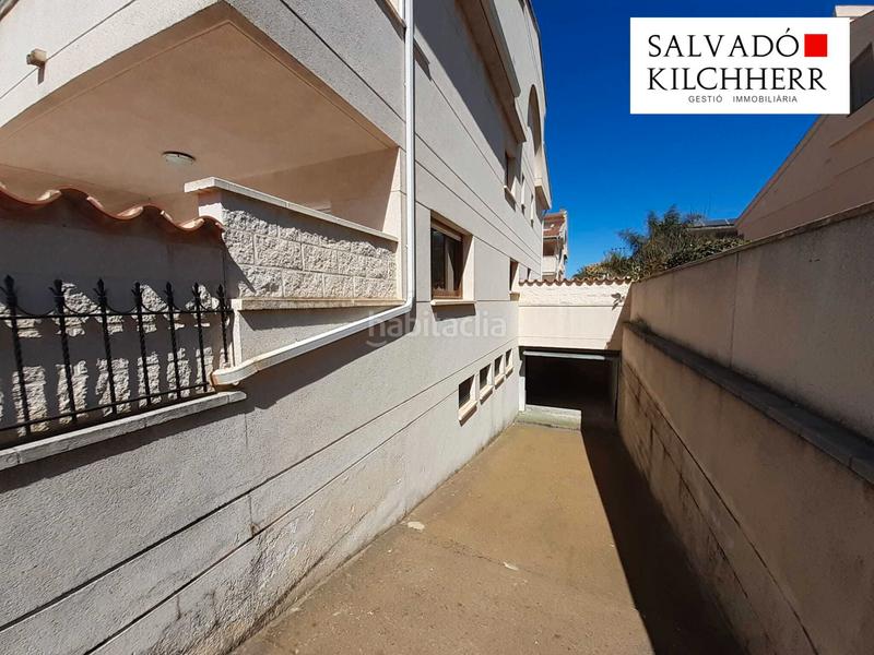 Foto 14d8f39b-06ff-4259-b188-863aefe07a0f. Doppelhaus mit kamin heizung parking pool in La Dorada Cambrils